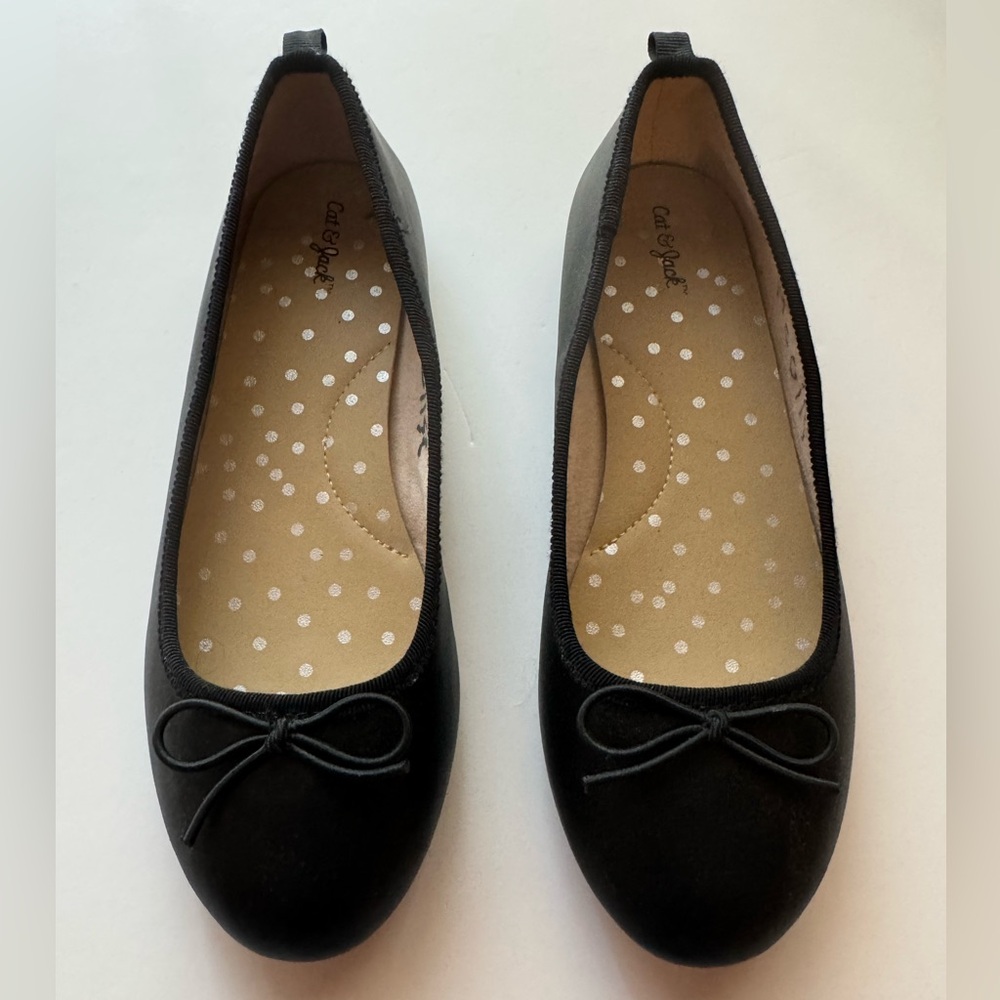 Cat & Jack Black Ballerina Flats in Size 2 EUC